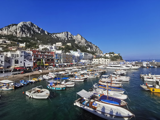 Capri porto marina grande2